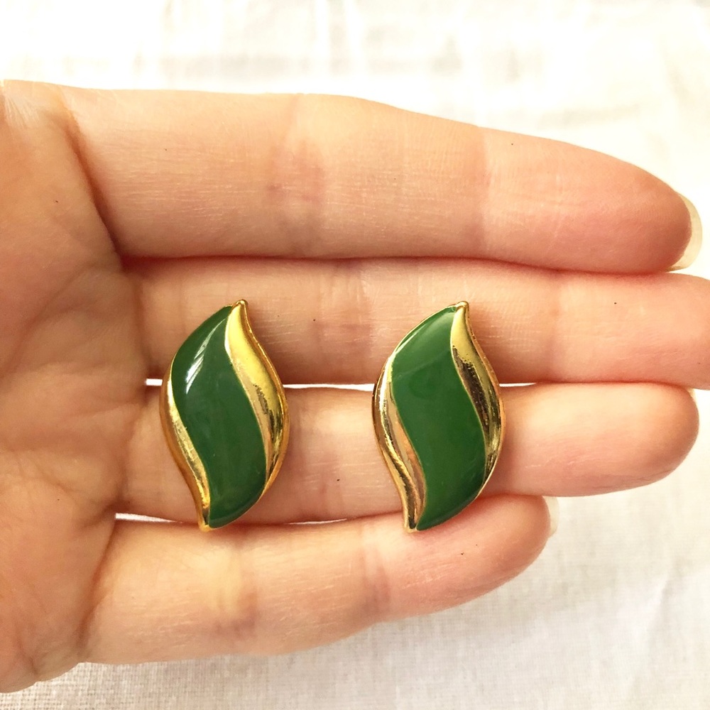 - Vintage gold tone green pierced earrings